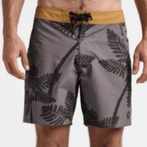 Roark Men's Boatman Condura Fabric Green Floral Boardshorts Size 34